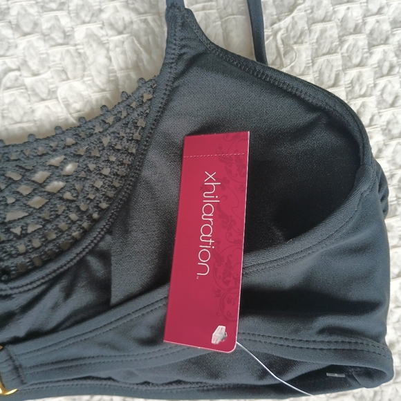 Bikini - Picture 7 of 7